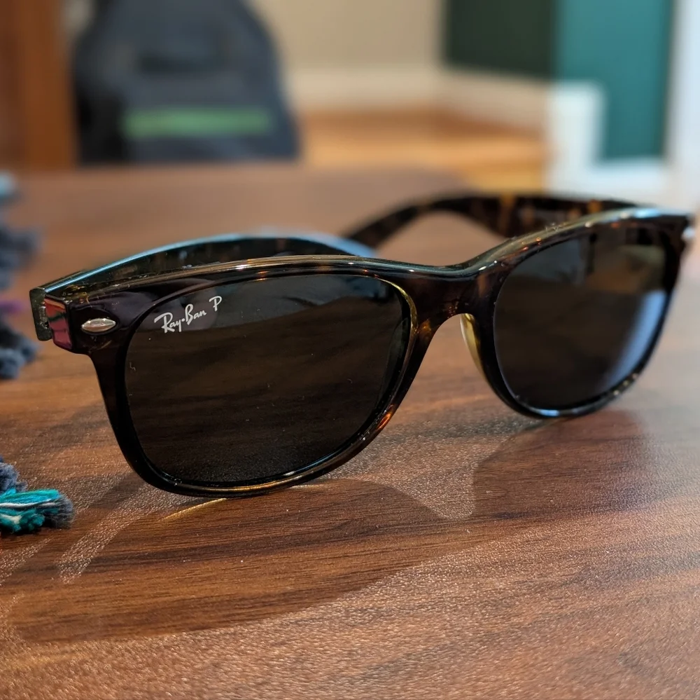 Ray-Ban Tortoiseshell Brown New Wayfarer Sunglasses w/ Polarized Lenses ($231) - Picture 1 of 14